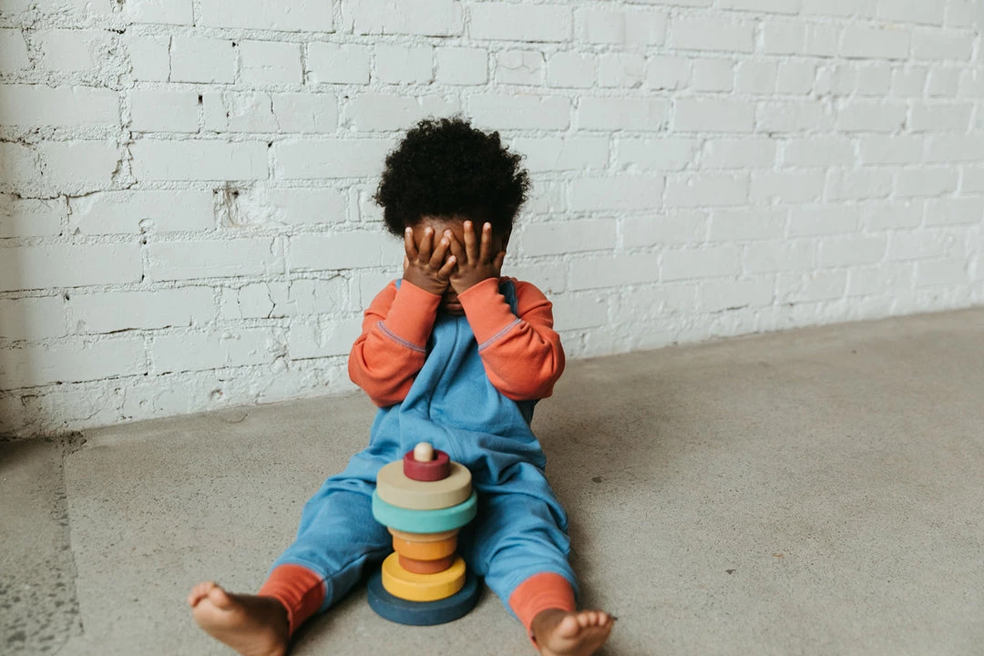 Fin & Vince Sale Zip Romper - Vintage Blue/ Tomato 5 Fin & Vince Sale Zip Romper - Vintage Blue/ Tomato