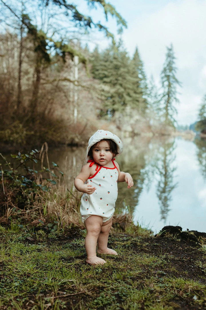 Fin & Vince Red, White And Blue Sunhat - Strawberry 6 Fin & Vince Red, White And Blue Sunhat - Strawberry