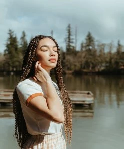 Fin & Vince Women's Vintage Tee - Milk/adobe