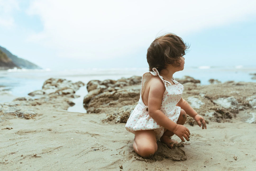 Fin & Vince Red, White And Blue Mini Overall - Vintage Flowers 10 Fin & Vince Red, White And Blue Mini Overall - Vintage Flowers