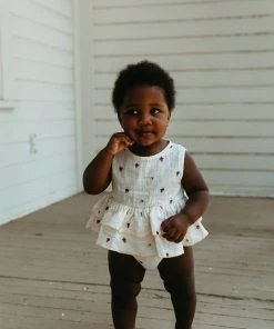 Fin & Vince Ruffle Onesie - Strawberries