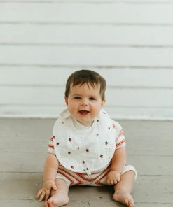 Fin & Vince Red, White And Blue Gauze Bib - Strawberries