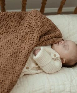 Fin & Vince Cozy Waffle Blanket - Cinnamon | 3 Sizes Layette Accessories