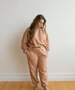 Fin & Vince Women's Terry Sweater - Hazelnut