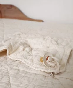 Fin & Vince Mini Quilted Blanket - Lovie New