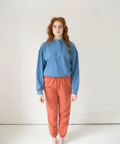 Fin & Vince Women's Fleece Jogger - Tomato