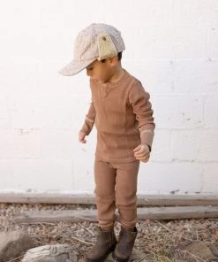 Fin & Vince Waffle Henley Top - Cinnamon