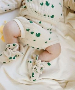 Fin & Vince Booties - Duckling Waffle