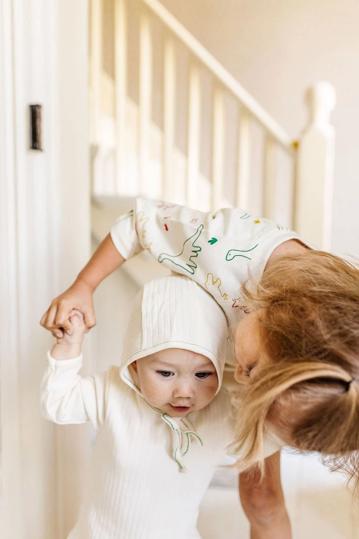 Fin & Vince Primary Bonnet - Milk + Emerald Stitch 6 Fin & Vince Primary Bonnet - Milk + Emerald Stitch